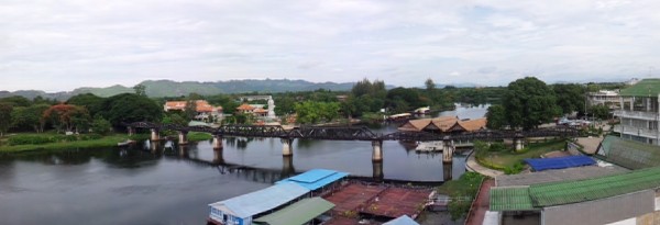 some excellent viewing platforms to see the bridge, river and beyond