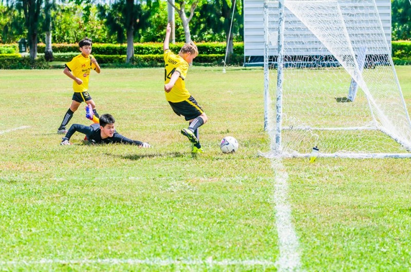 Under 13s Take the Lead v Arsenal.jpg