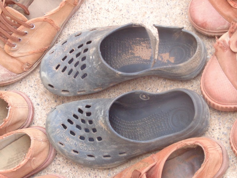 some of the shoes left outside.  My favourite was probably the grey plastic Crocs look alikes.