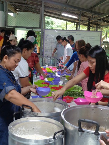 prepare each plate