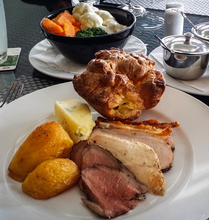 sunday-roast-trio-beef.jpg