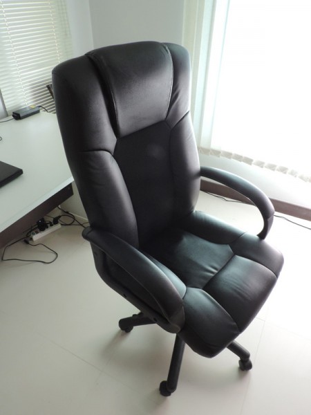 chair4.jpg