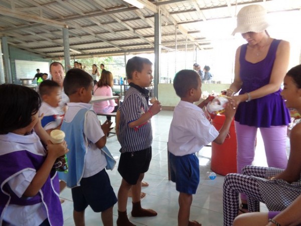 Mrs Hilux opened the bag of old toys, and started handing them out.