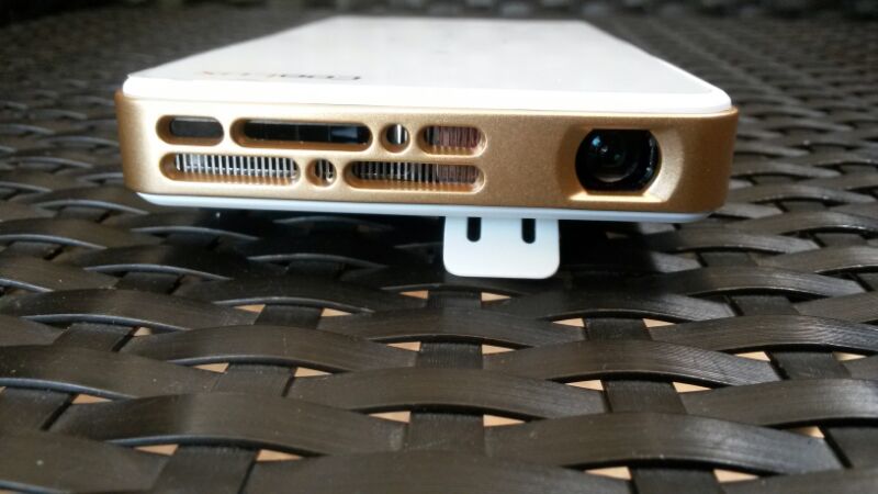 projector2.jpg