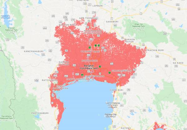 A map using a new coastal digital elevation model shows (in red) areas in Greater Bangkok that will be below projected average annual flood heights in 2050. Scroll down to see the difference between this image and current projections based on conventional satellite imaging. (Climate Central)