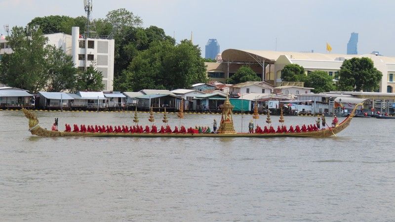 The Royal Barge Anantanakarat.  First used on 14 April 1914,