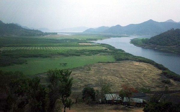 Dam & Feed-river.jpg